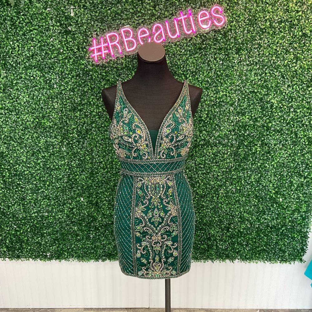 Elegant Green Embellished Cocktail Dress